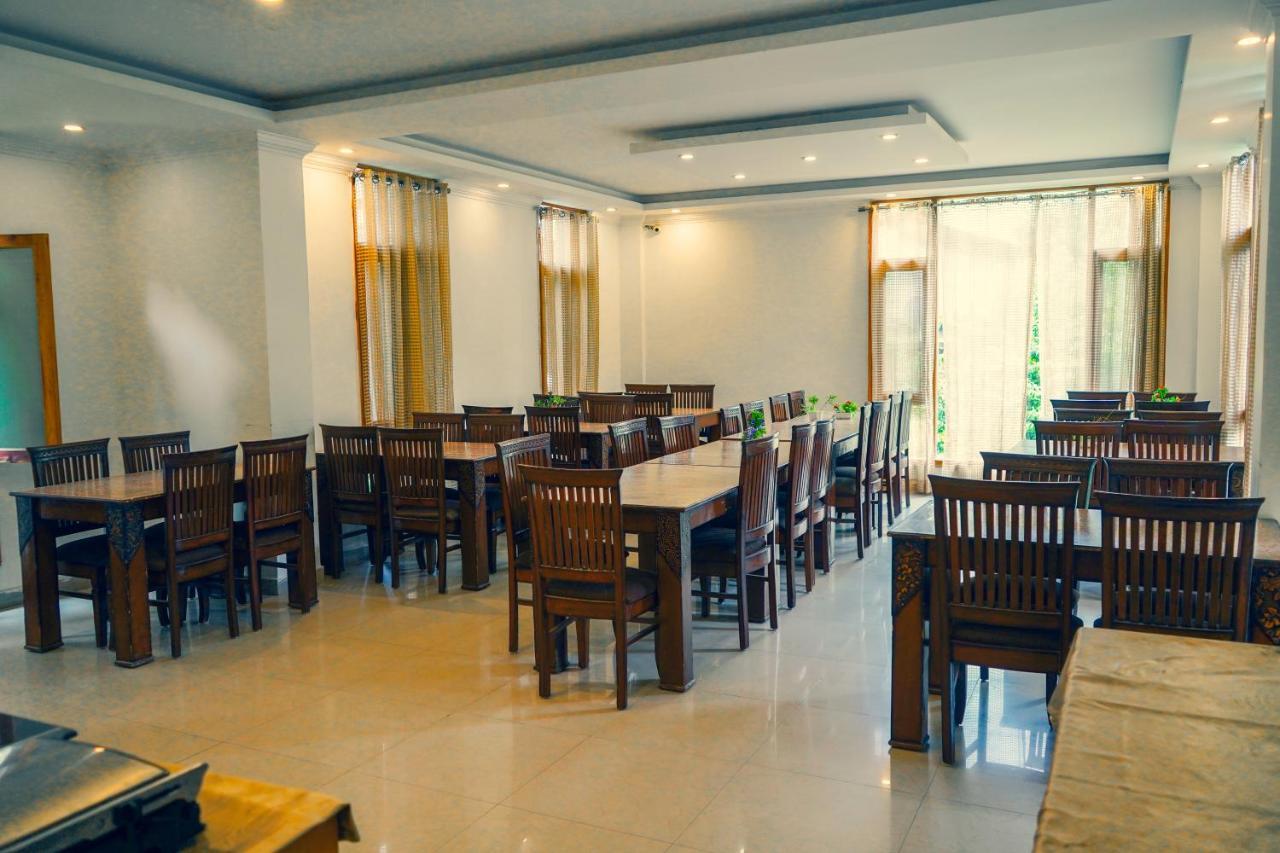 Hotel Akash Regency Manāli Esterno foto