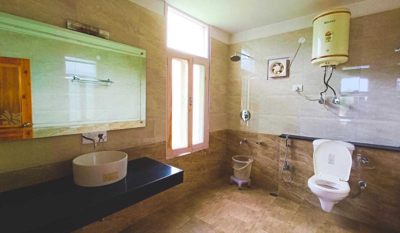 Hotel Akash Regency Manāli Esterno foto