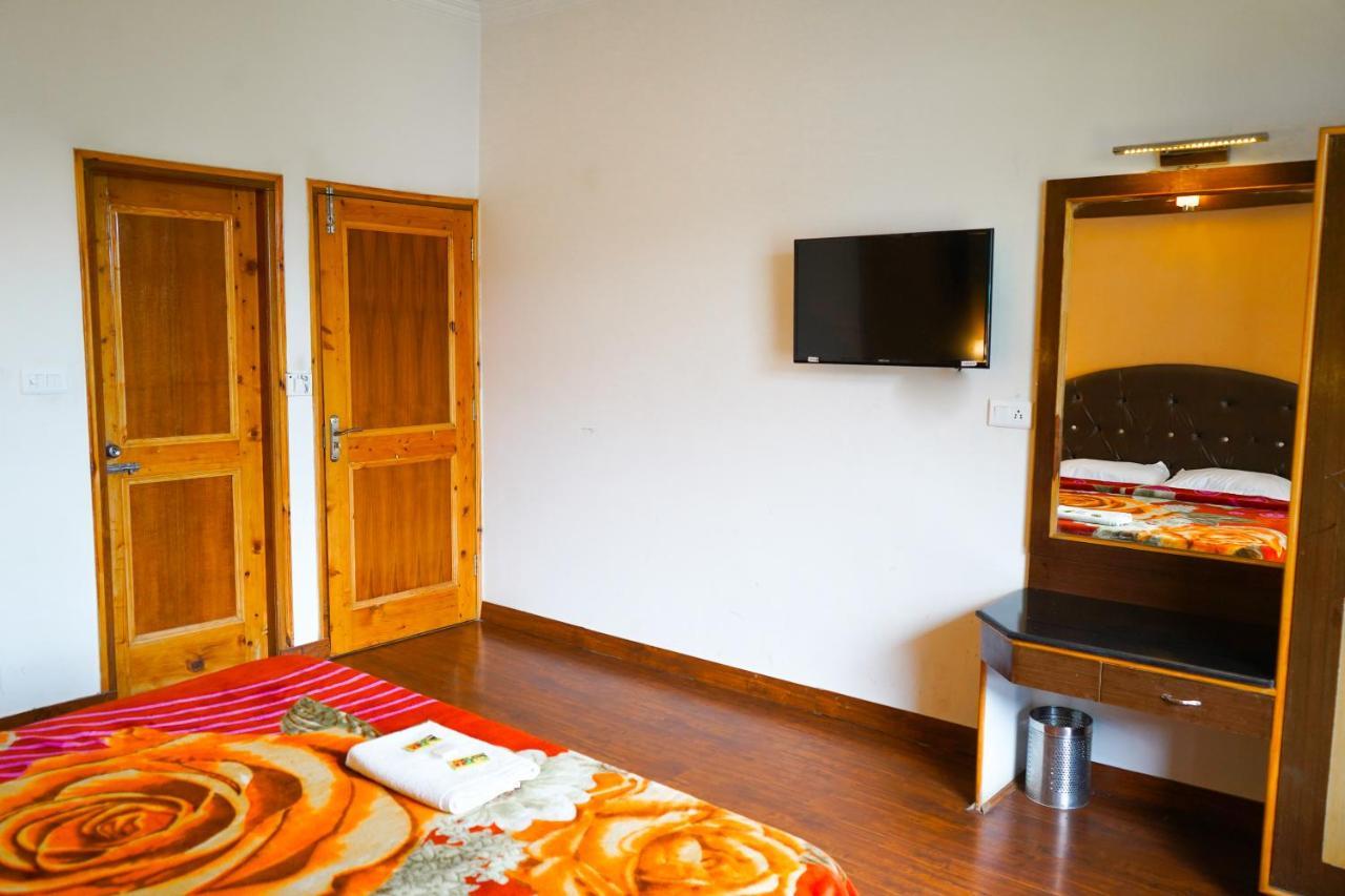 Hotel Akash Regency Manāli Esterno foto